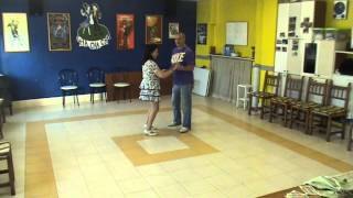 Bachata figura "Devuelvela"