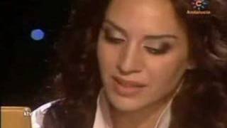 Mónica Naranjo canta " Idílio " a Capela