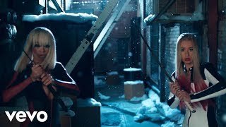 Iggy Azalea y Rita Ora cantan Black Widow