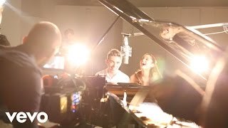 Ariana Grande - Almost Is Never Enough con Nathan Sykes