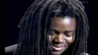 Baby Can I hold you ... Tracy Chapman