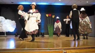 Tradicional baile holandés 