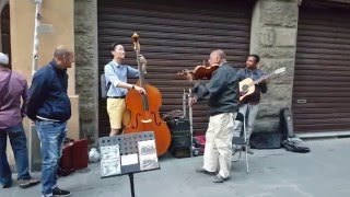 Autumn leaves. Rom Draculas en Florencia