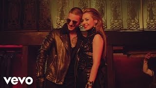 Desde esa noche. Thalía ft Maluma