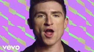 Walk the moon. Shut up and Dance