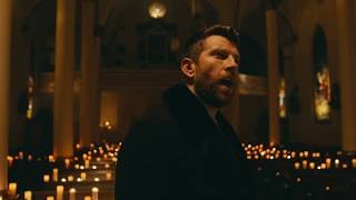 The first Noel. Brett Eldredge