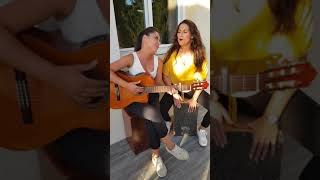 Quiero volar/Eres la flor más bonita/Me niego/La isla del amor. Marina & Melissa Doya