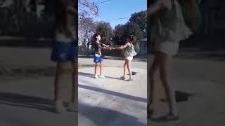 Niños bailando rock and roll 