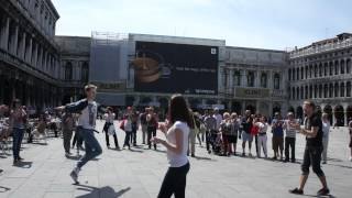 Kazachok en la calle